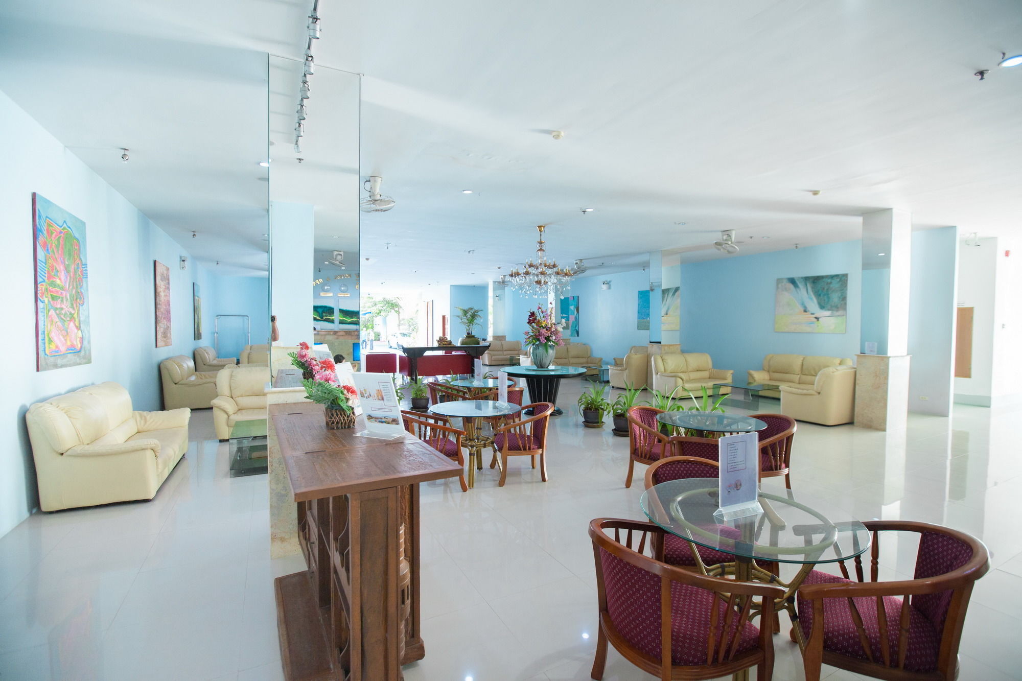 Chalong Beach Hotel Phuket Rawai Ngoại thất bức ảnh